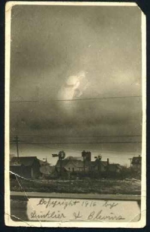 1916-Ghost.jpg